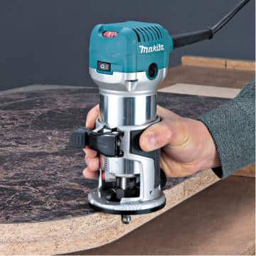 Makita RT0700CX3J : Test, Avis, Prix et Promo - Défonceuse ❤️